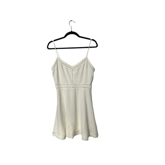 Lovers + Friends Daphne Mini Dress in Ivory with Lace Applique Size M - Picture 2 of 7
